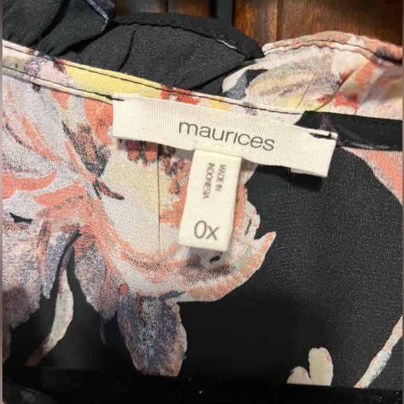 Maurice’s size 0x black floral  print long sleeve blouse. Like new - Picture 4 of 5